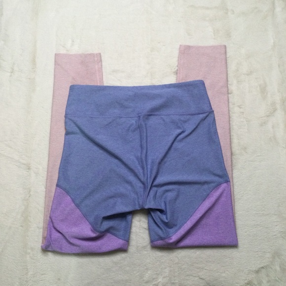 Outdoor Voices 7/8 Springs Leggings Tights Lilac Lavender Dahlia purple pink - Picture 9 of 9